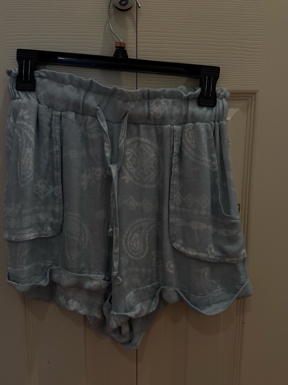 Vintage Havana Light Blue Paisley-Print Relaxed Shorts. BRAND NEW.